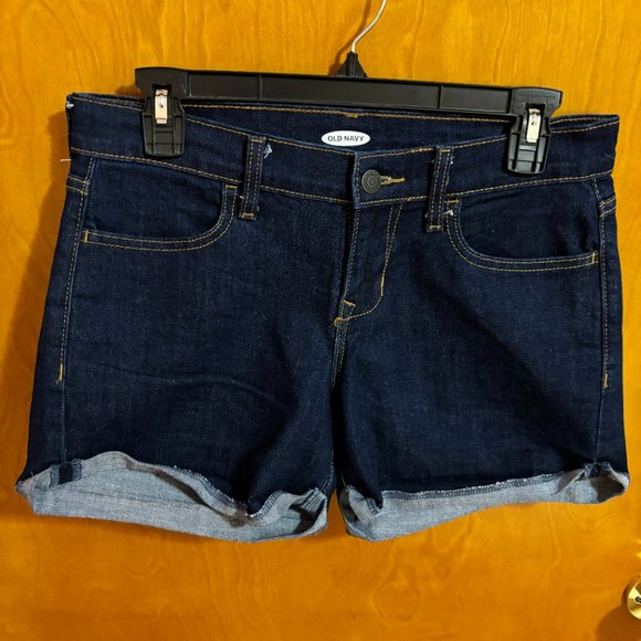 Old Navy Boyfriend Shorts Rolled cuff - Picture 2 of 11